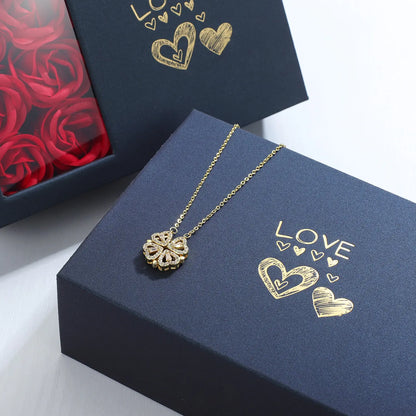 Caja de Regalo Rosa con Collares de Trébol de Cuatro Hojas y Corazón